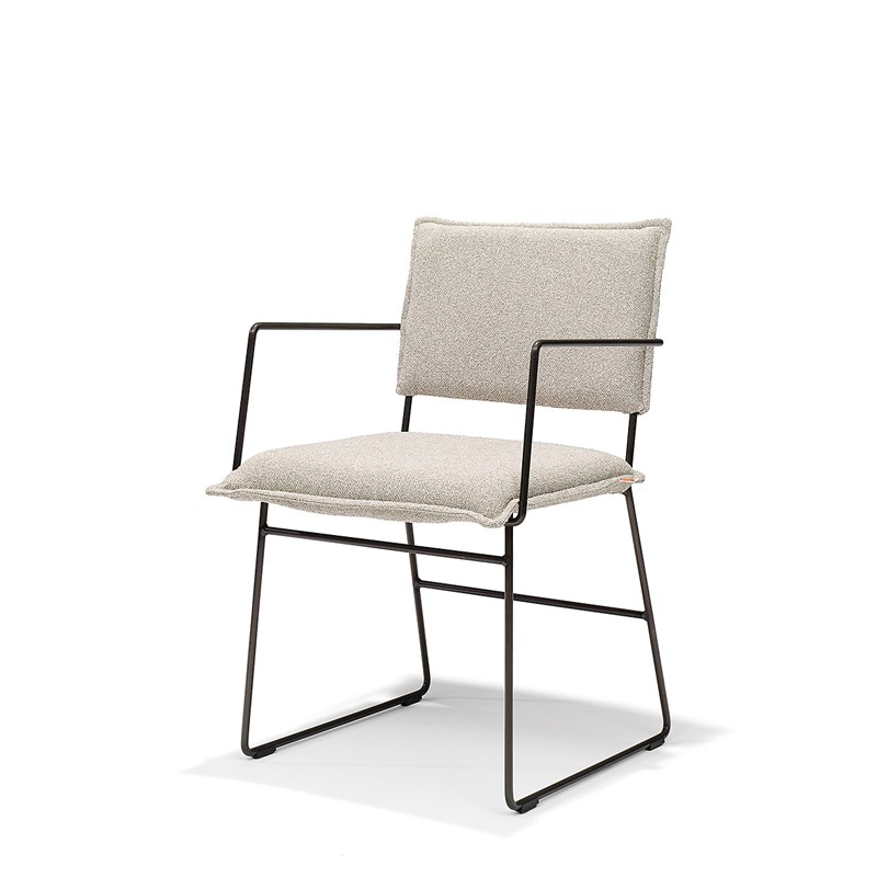 Norman Chair With Arm Trier Sand Pers LR